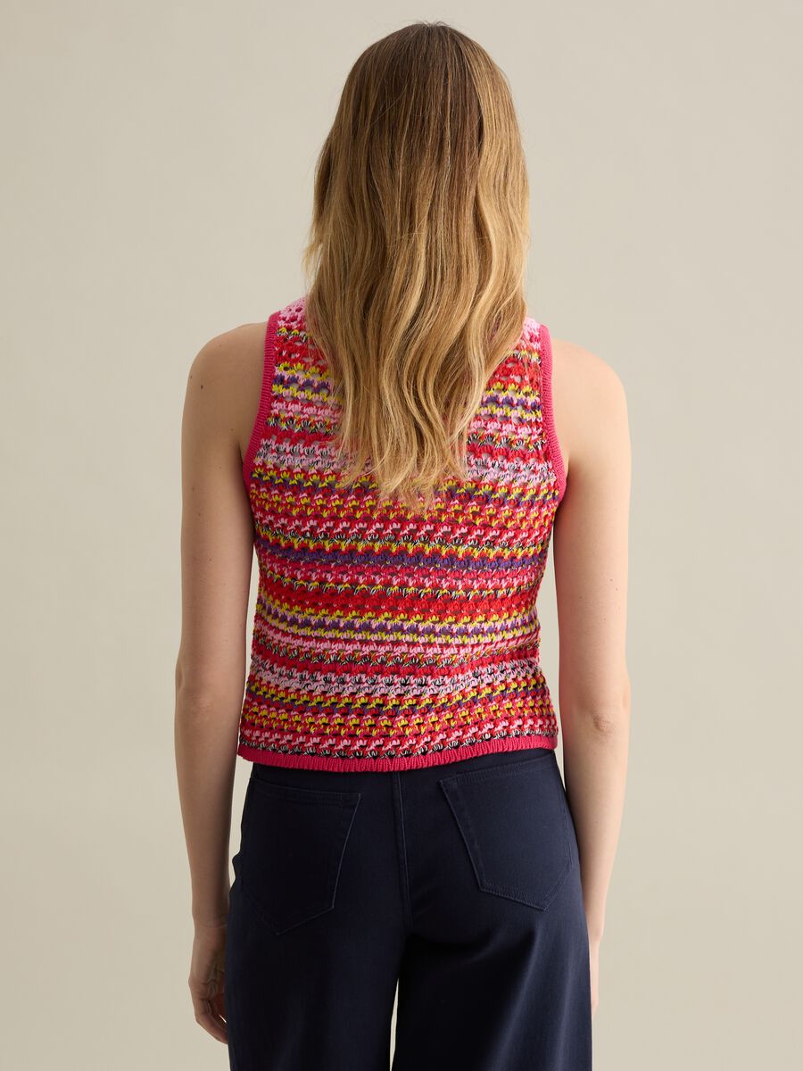 Crochet tank top in multicoloured knit_3
