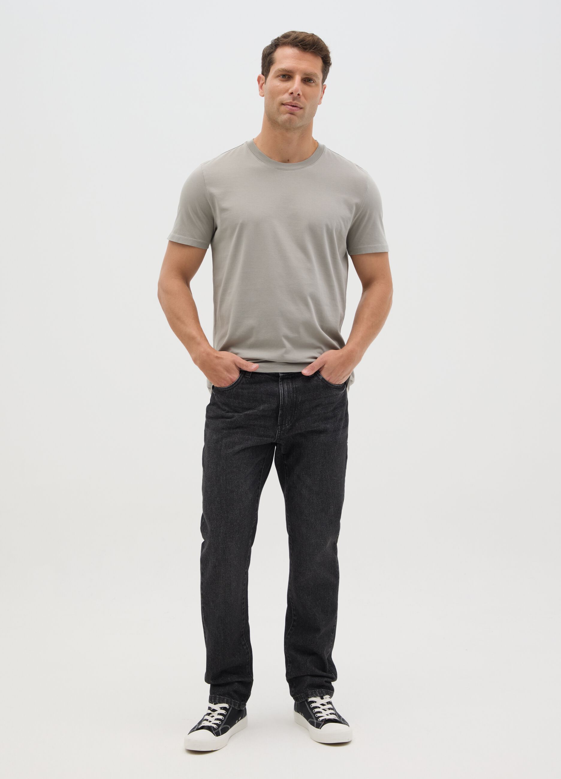 Men’s grey regular fit T-shirt in 100% cotton