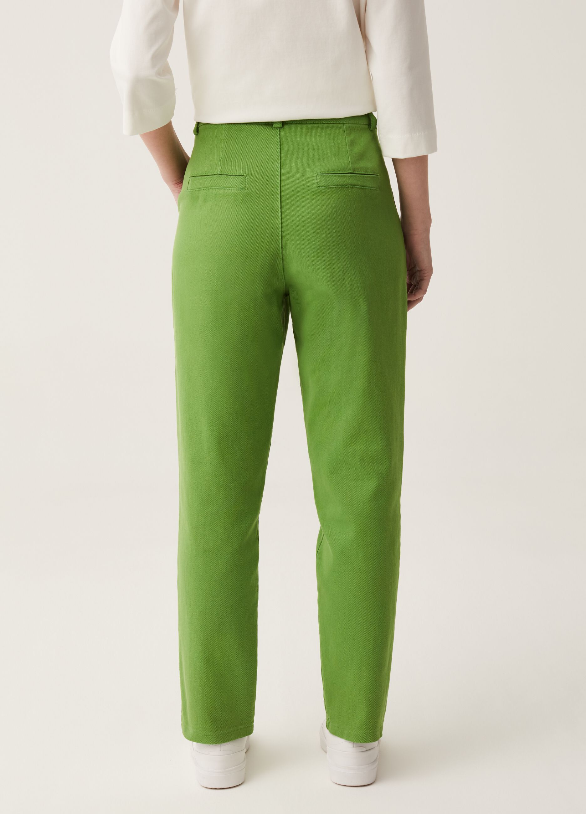 Pantaloni carrot fit con pinces Hybrid_2
