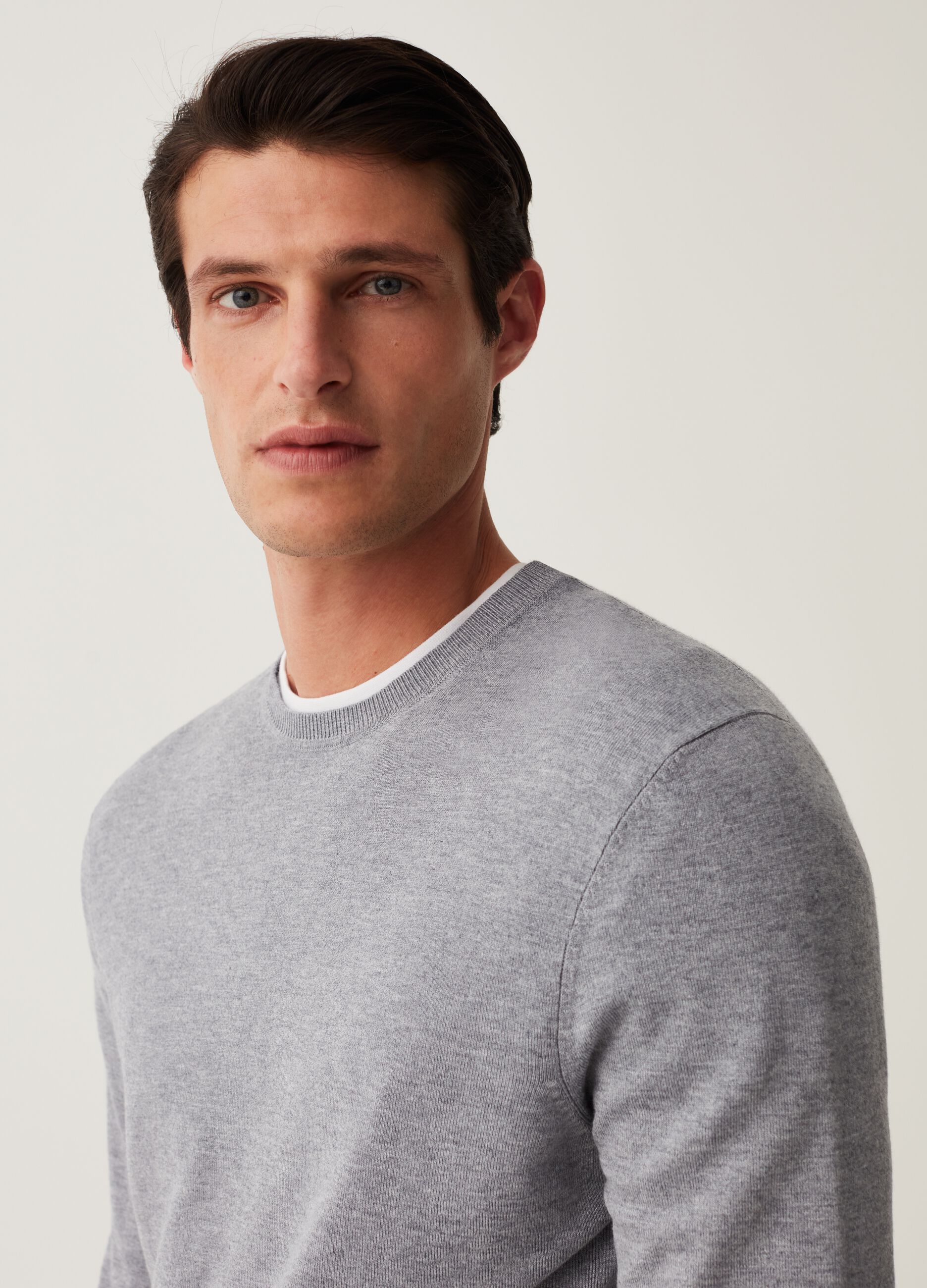 Pullover con scollo rotondo_1