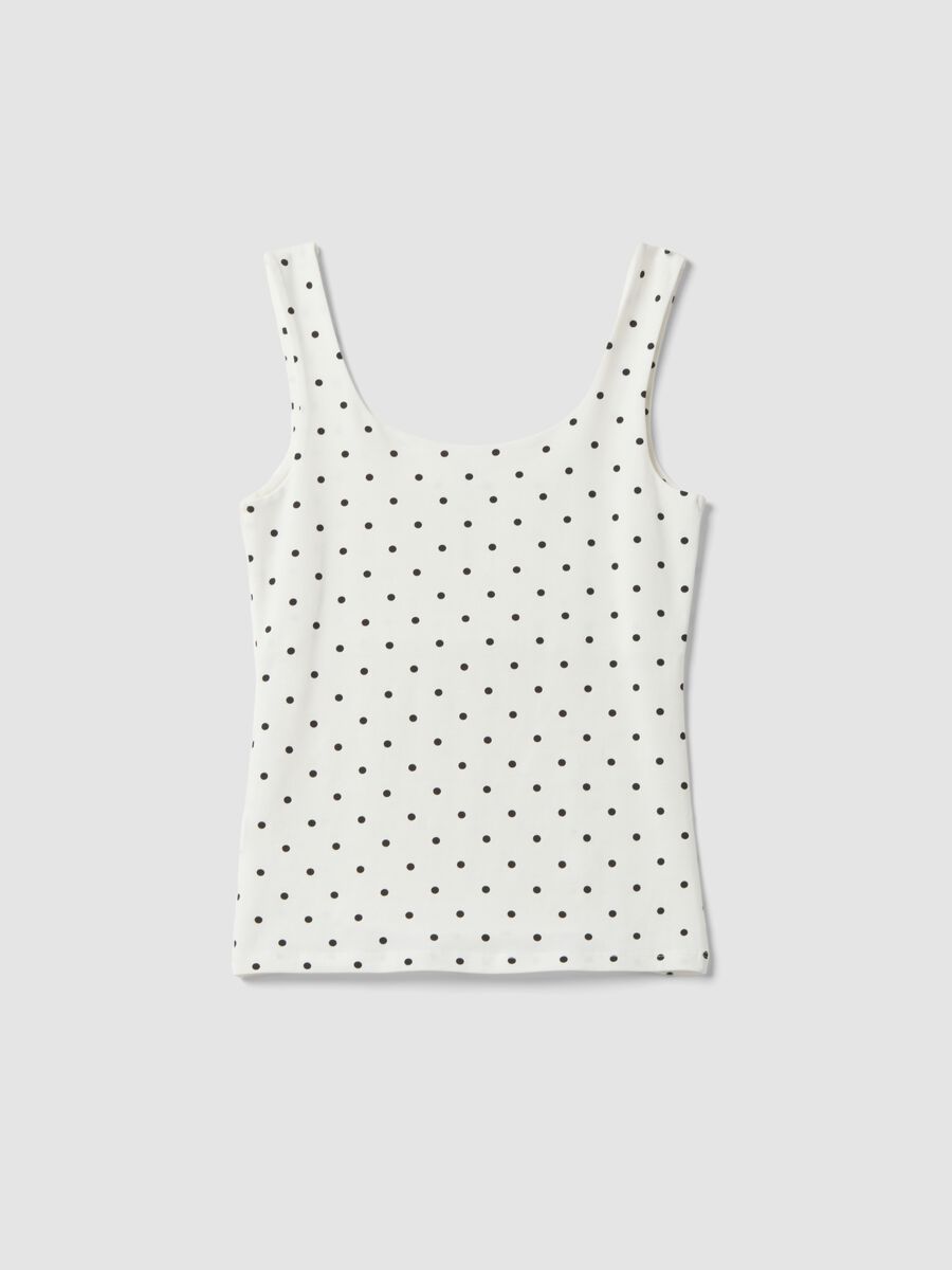 Top bianco fitted in cotone elasticizzato a pois_5
