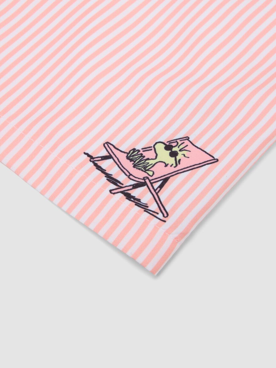 White and pink striped swim trunks with Peanuts print_5