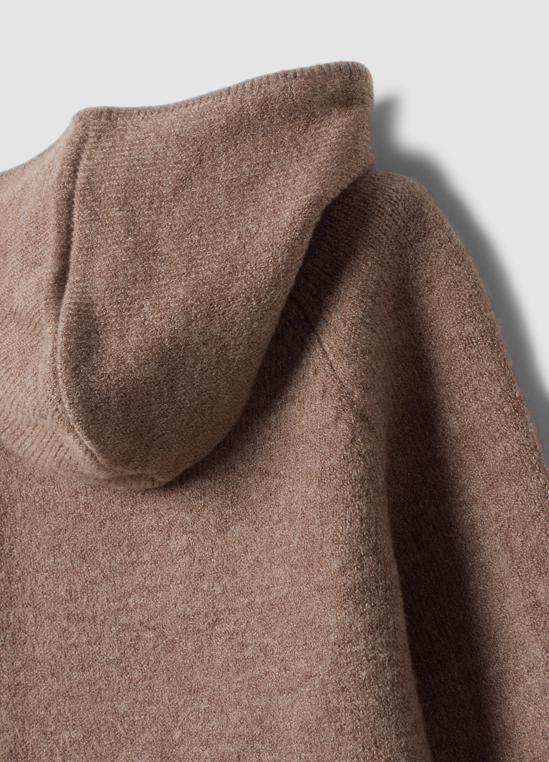 Cardigan marrone in maglia con girocollo e cappuccio