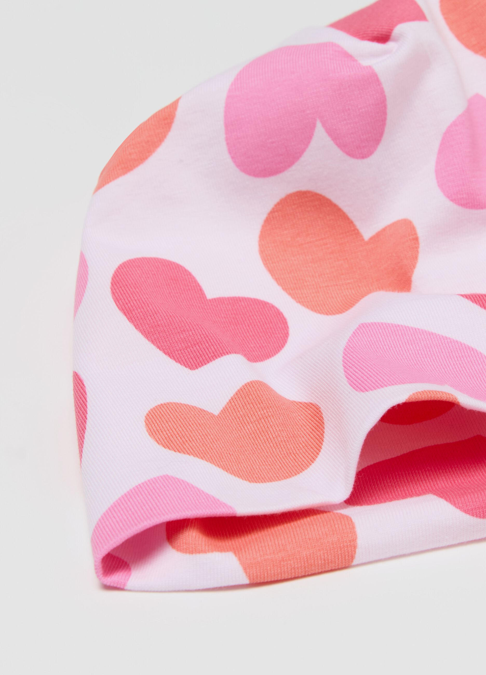 Berretto in French Terry con stampa cuori 