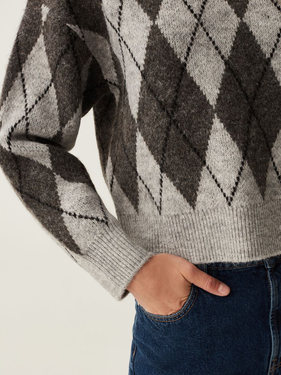 Pullover con disegno a rombi_3