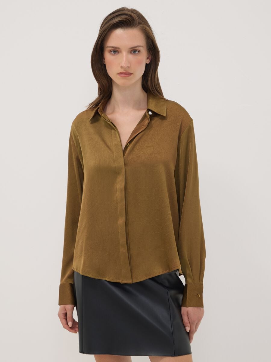 Camicia verde regular fit con collo classico_1