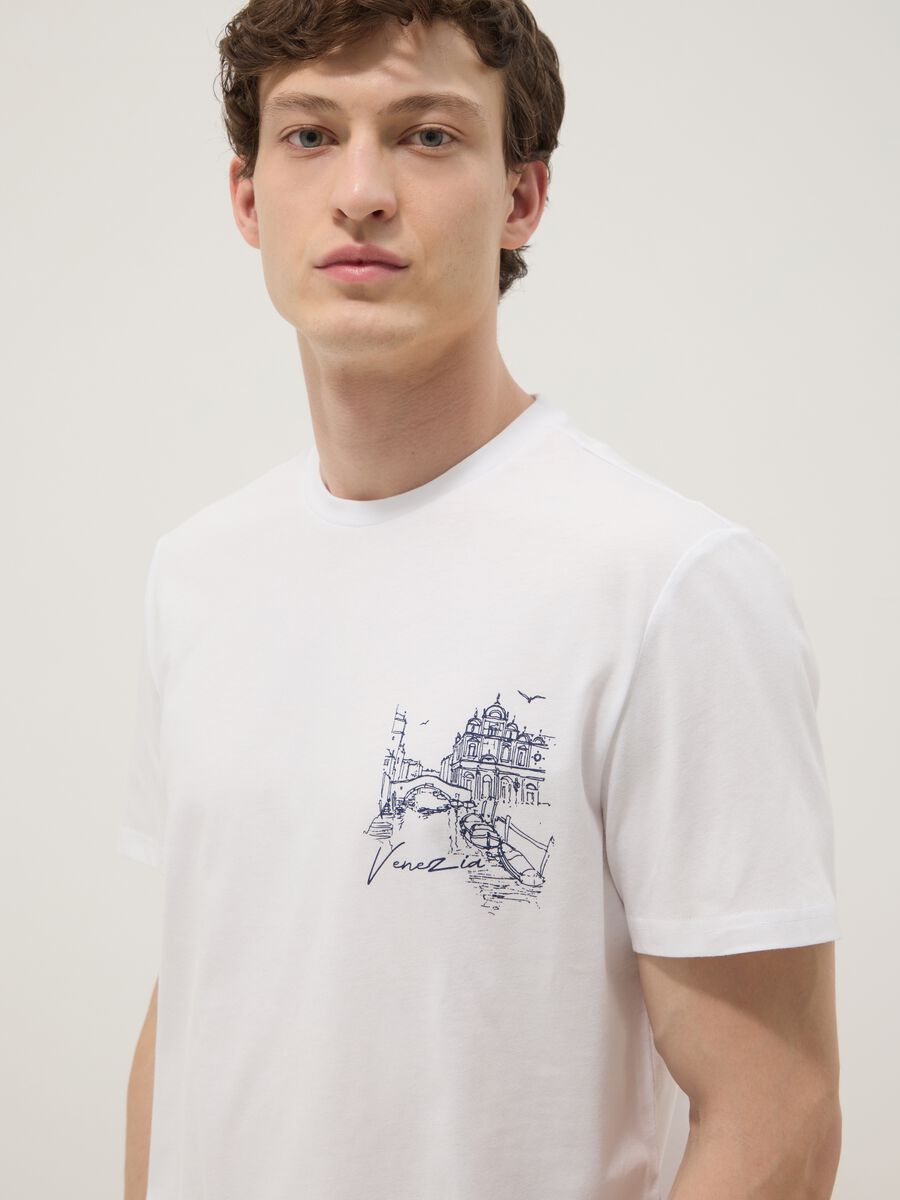 White pure cotton T-shirt with print, regular fit_2