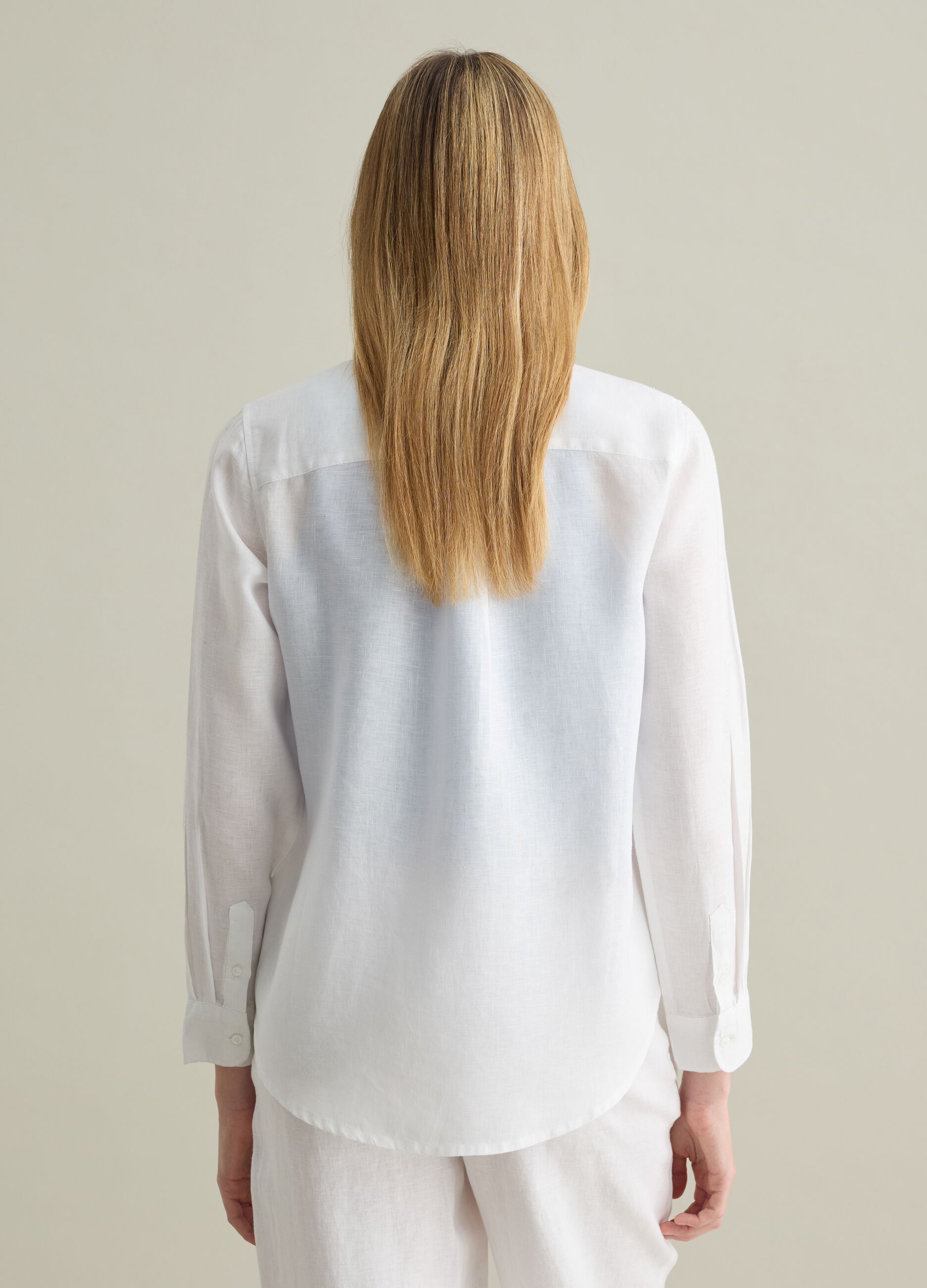 White regular-fit shirt in linen