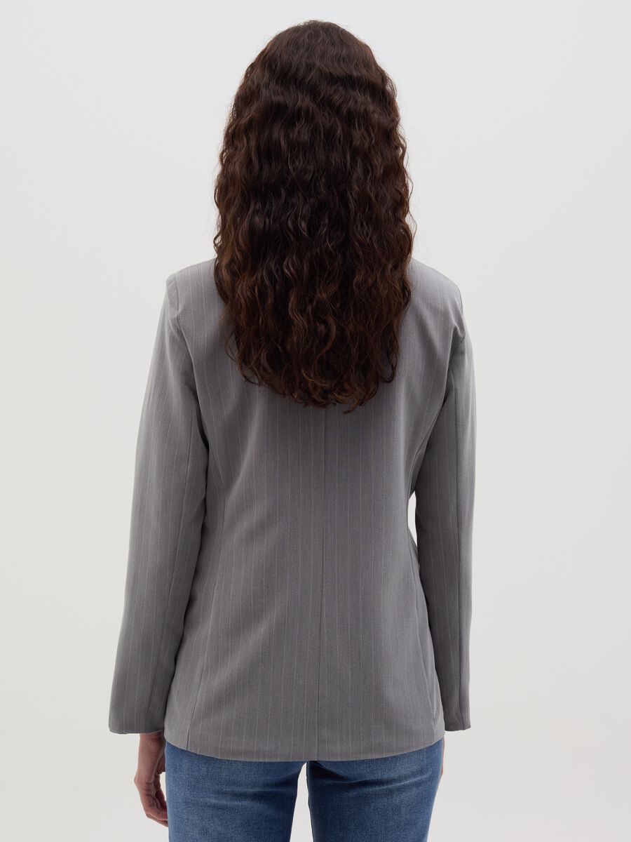Single-breasted pinstriped blazer_3