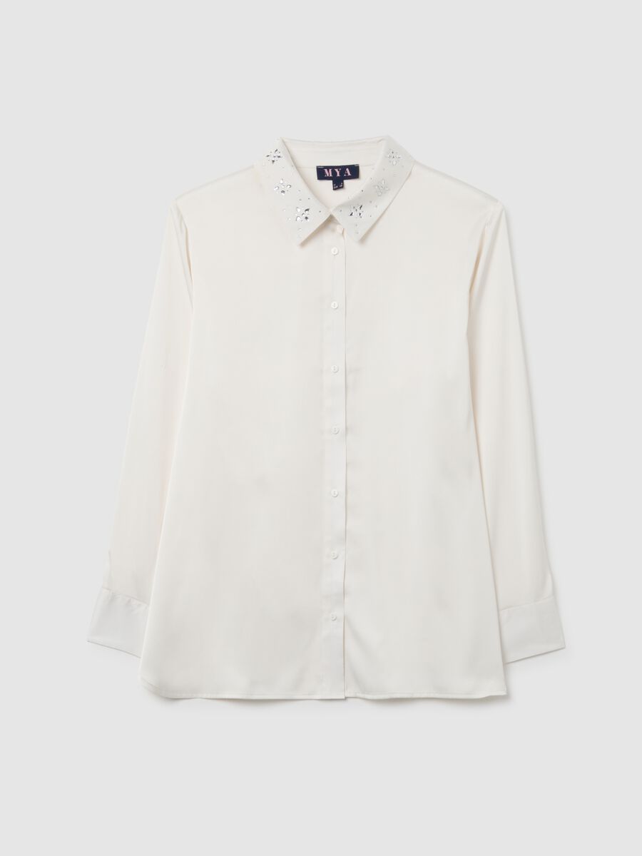 White long-sleeve regular fit blouse with classic collar_4