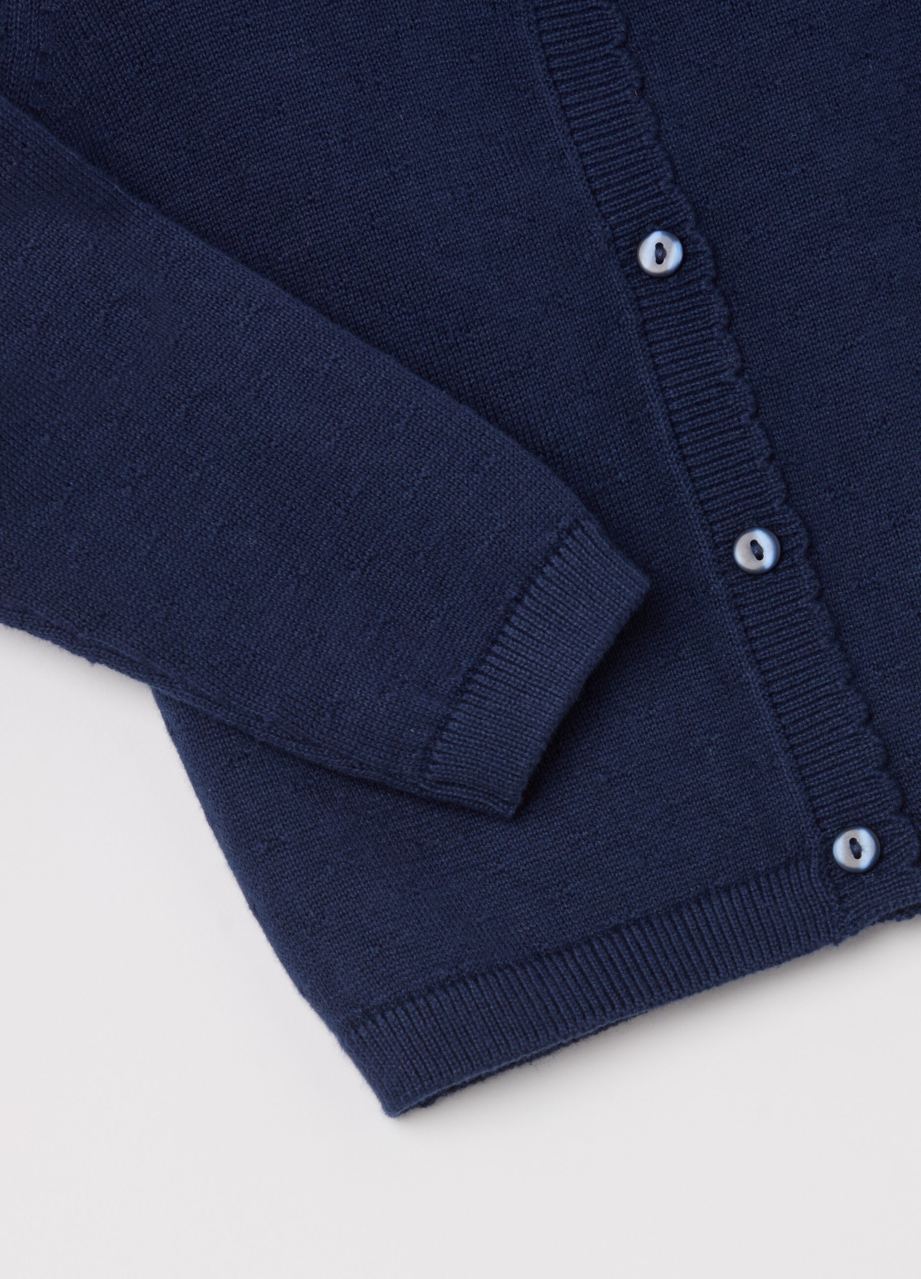 Cotton cardigan with scalloped neck