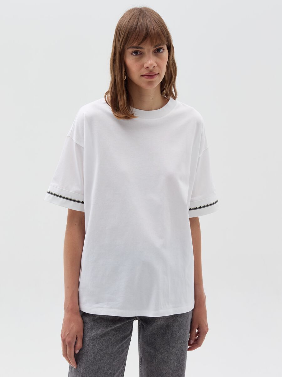 Oversized T-shirt with contrasting inserts_0