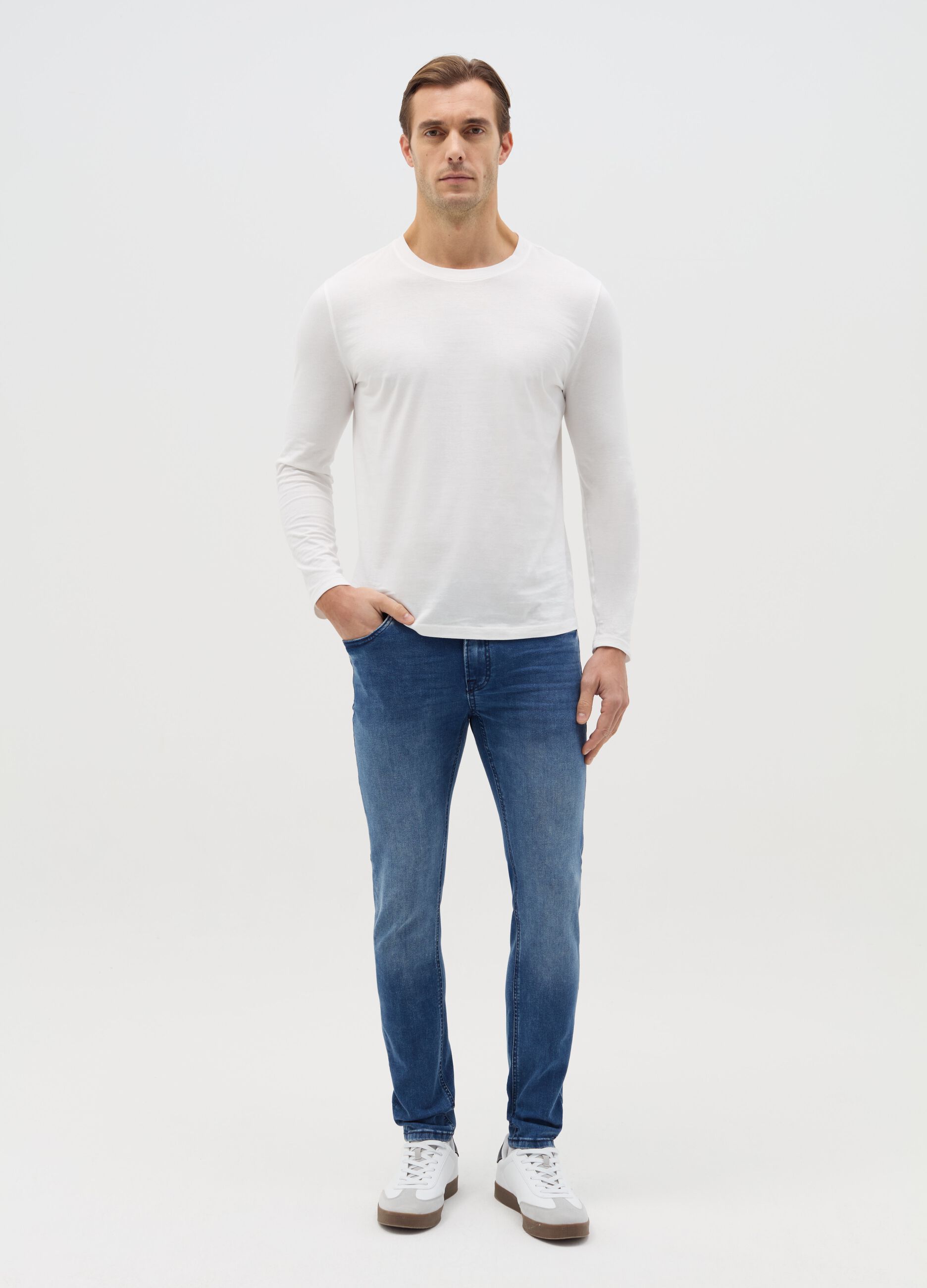Super-skinny-fit jeans with fading