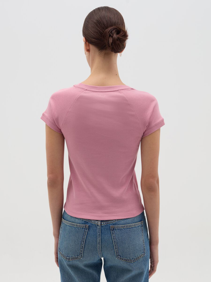 T-shirt with raglan sleeves_3