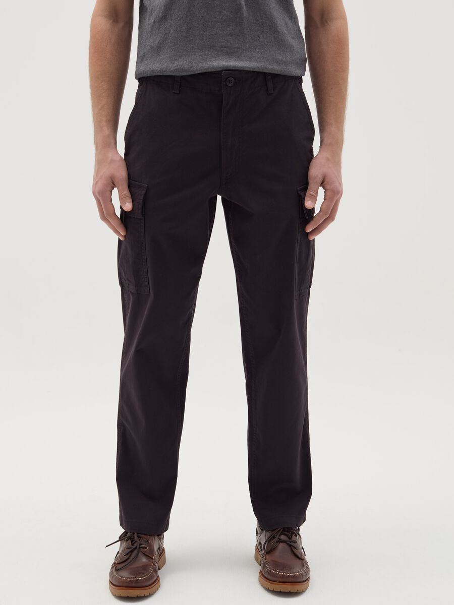 Cargo trousers with internal drawstring_1