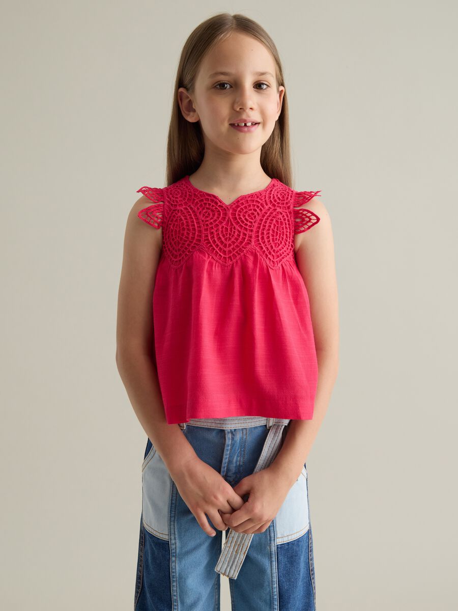 Girls' pink viscose and cotton blend top with crochet details, regular fit_0