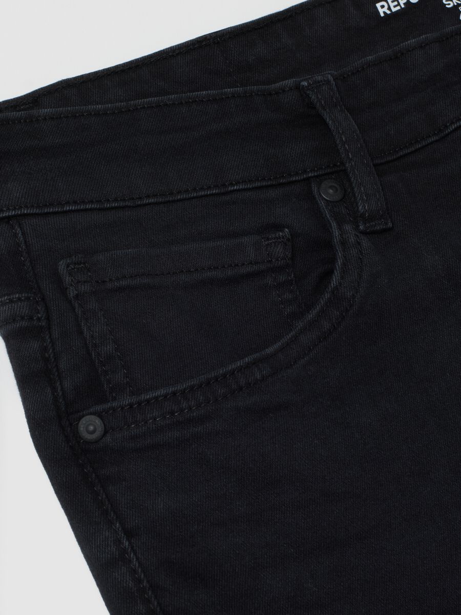 Black stretchy cotton skinny fit jeans_5
