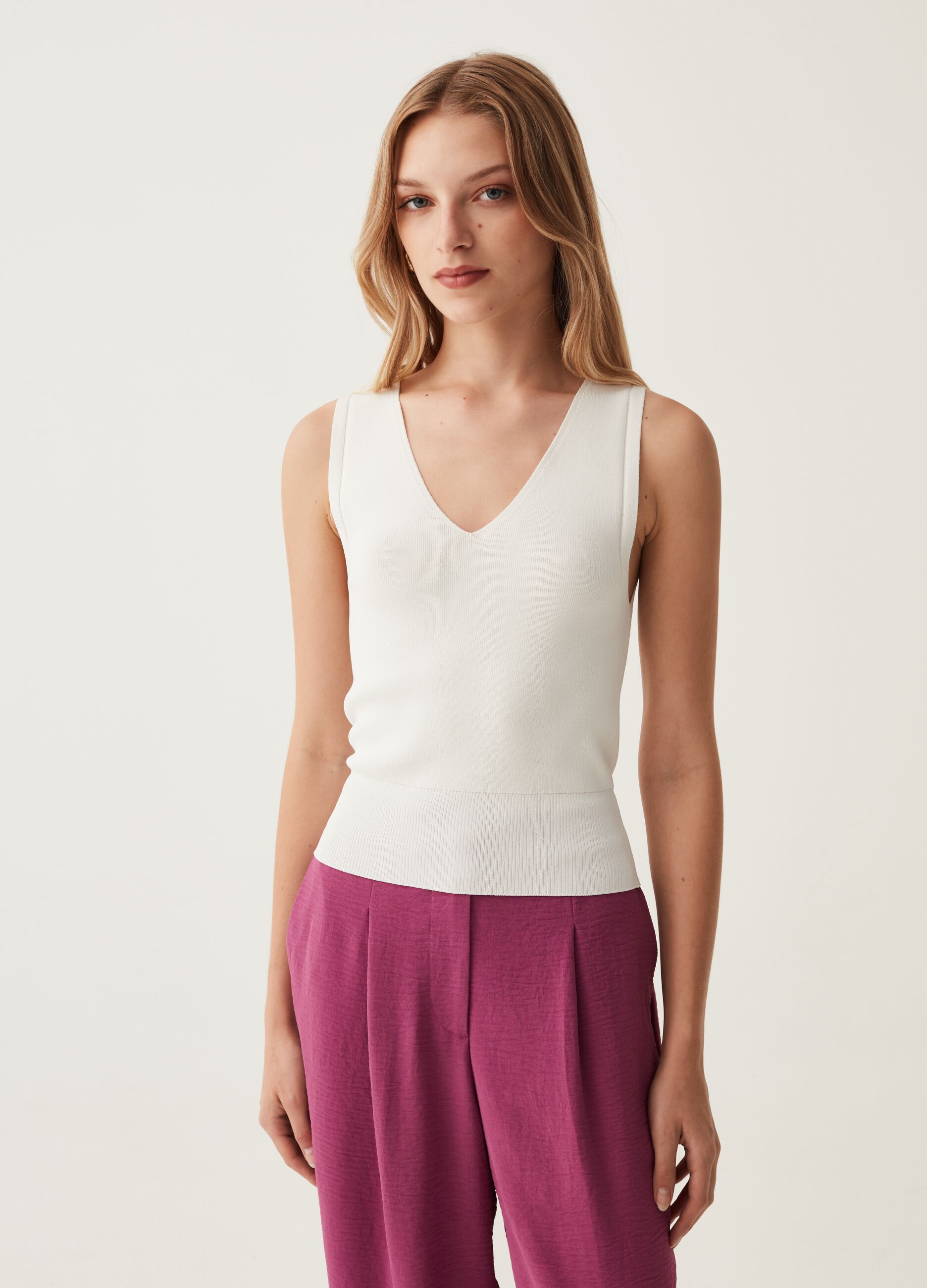 Tank top con scollo a V
