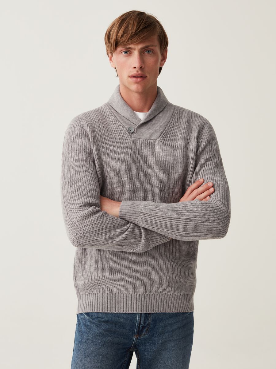 Pullover con collo a scialle_0