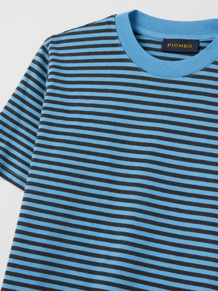 Striped T-shirt with round neck_5
