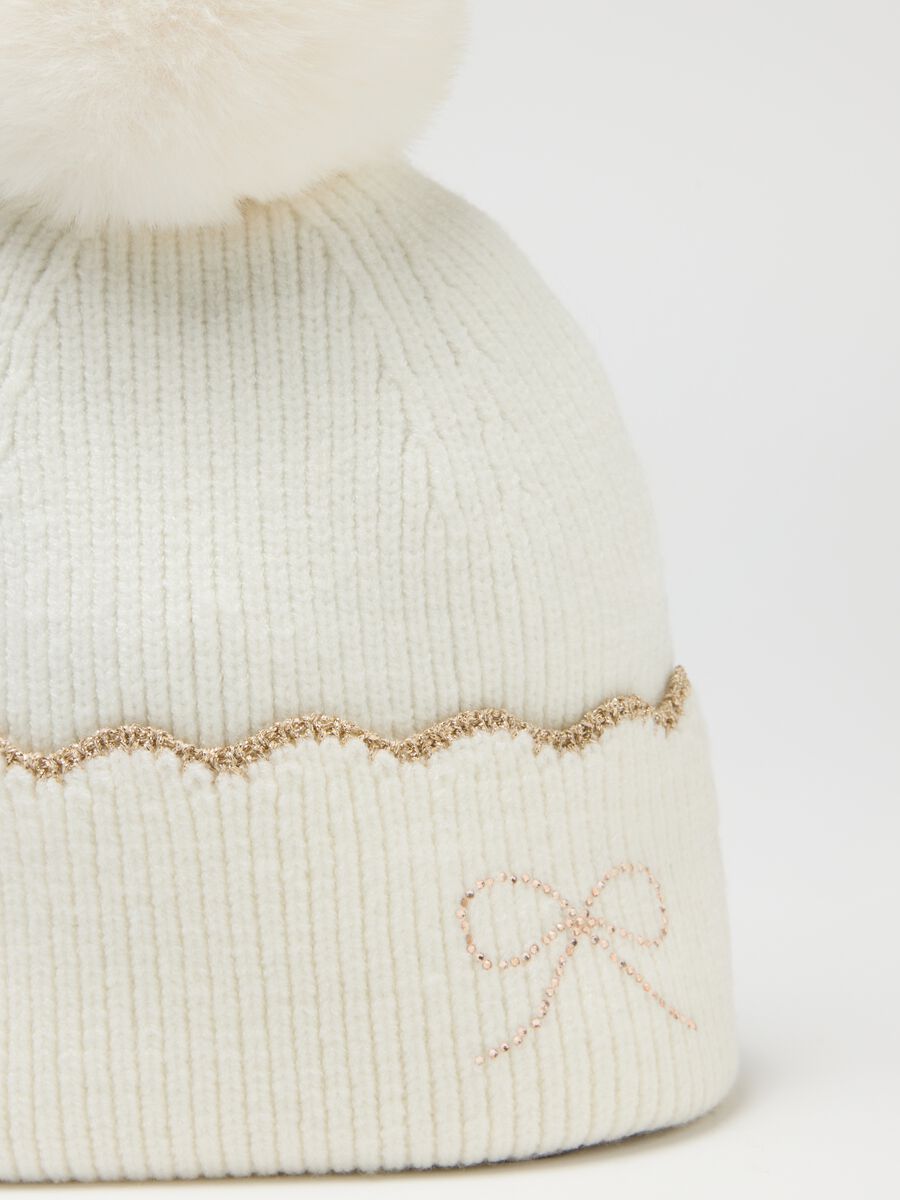 White girls' hat with pom pom_2