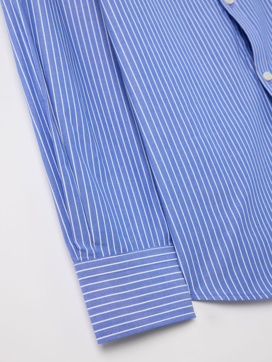 Regular-fit pinstriped easy-iron shirt_5