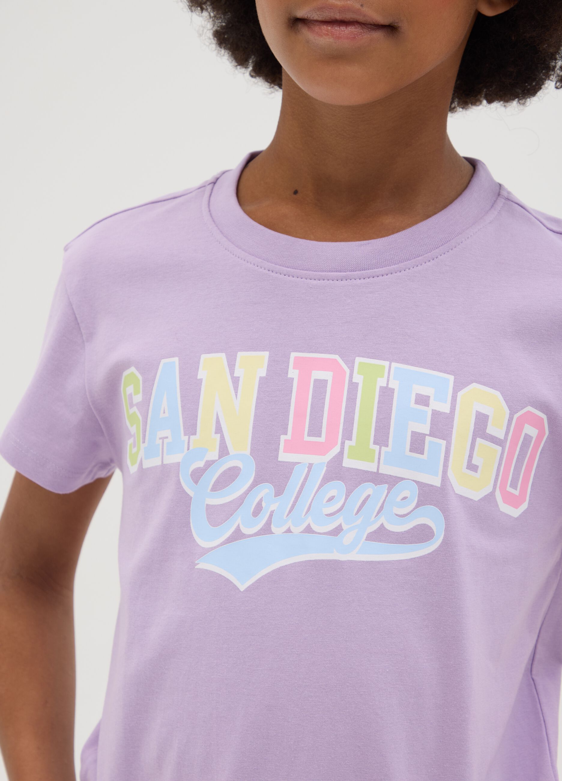 Girls’ purple regular fit T-shirt in 100% cotton