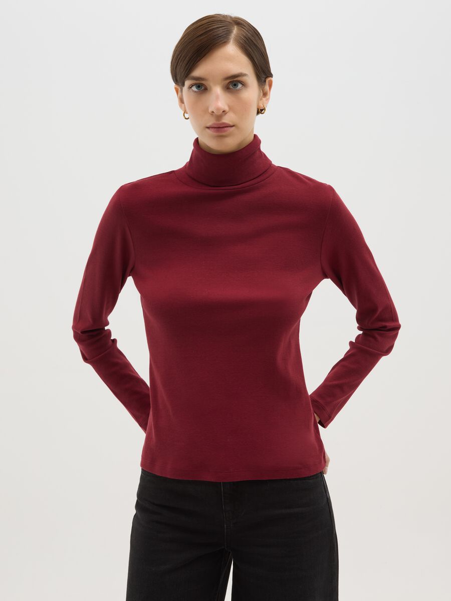 Maglia rossa a maniche lunghe e collo alto in puro cotone regular fit_0