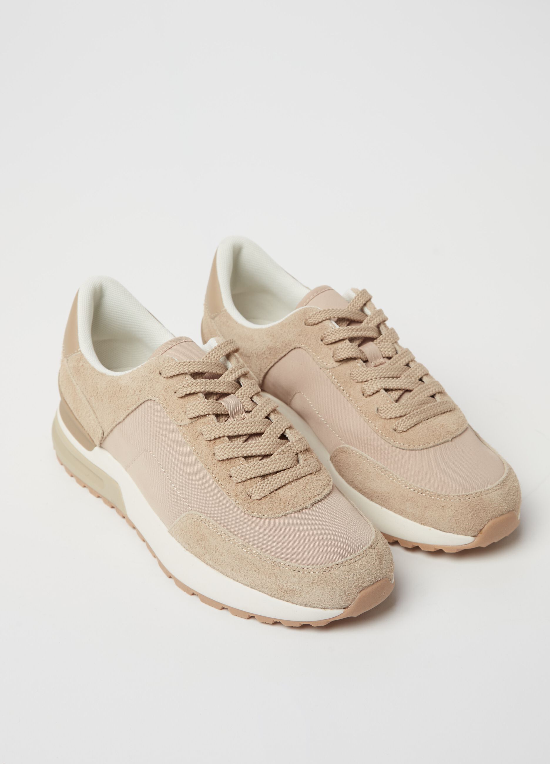 Scarpe marca dettagli new arrivals
