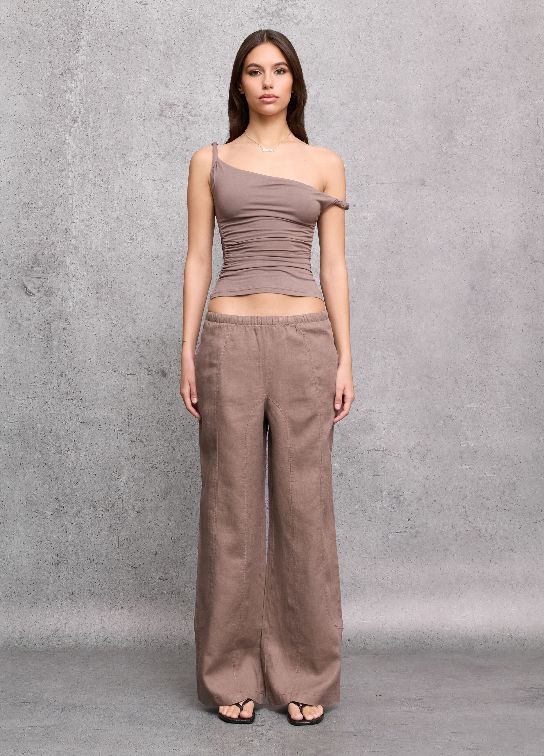 100% Linen Wide-Leg Trousers in Mocha