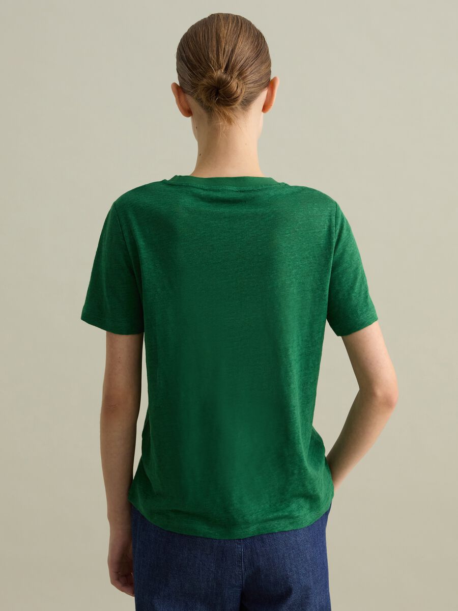 Short-sleeved T-shirt in green linen_3