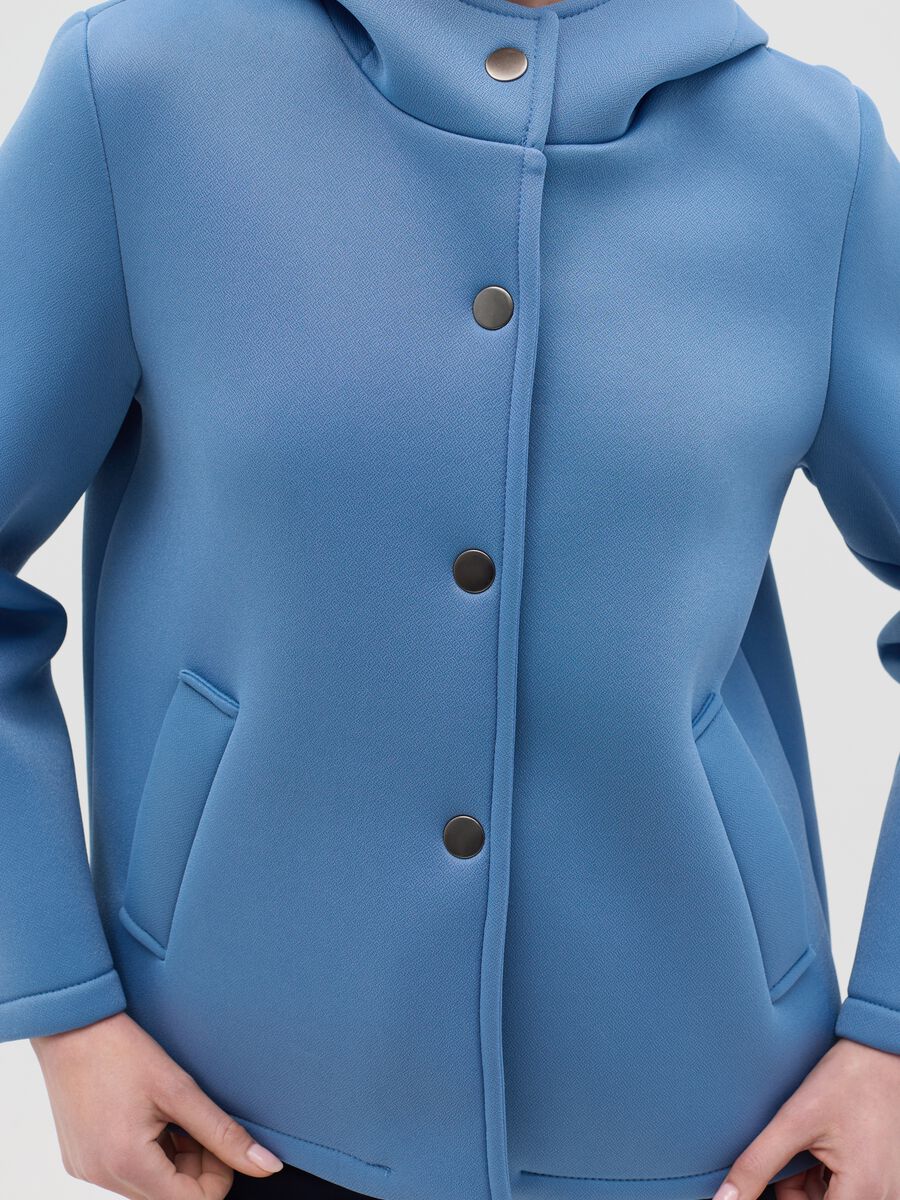 Short jacket with hood and buttons_2