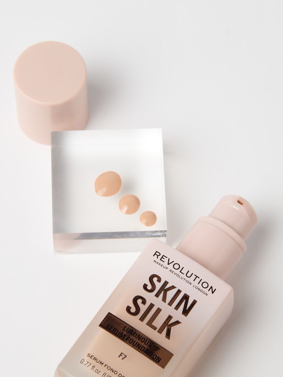 Skin Silk Serum foundation F7NC_2