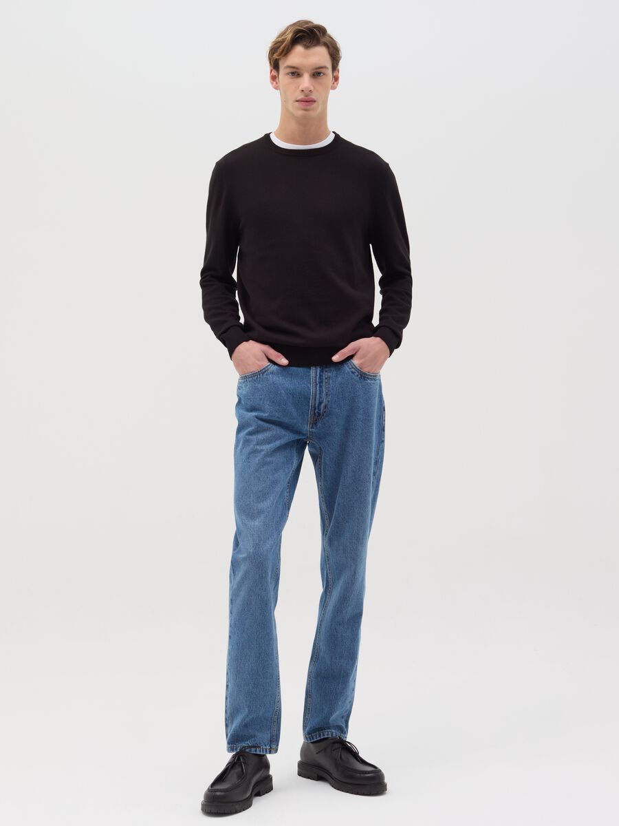 Round neck pullover_1