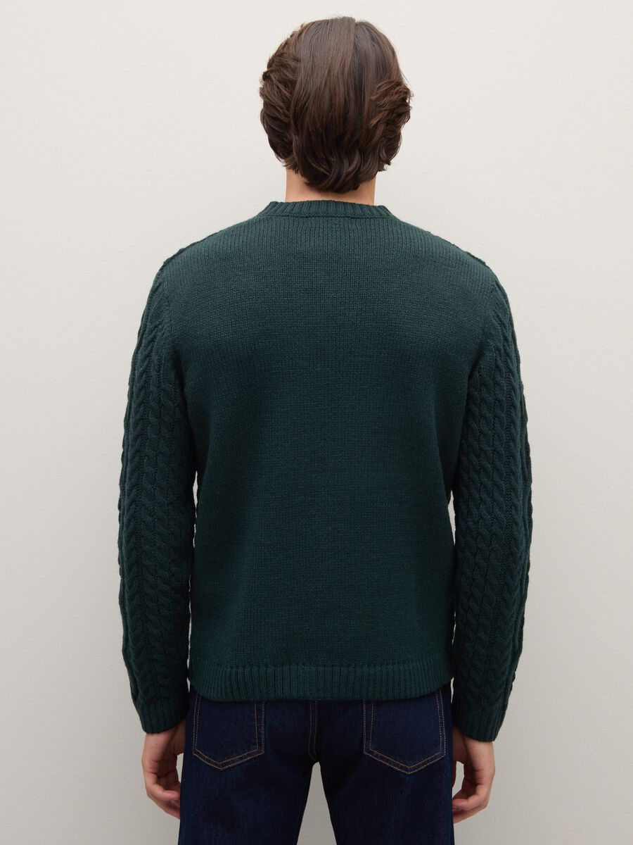 Regular fit green jumper with jacquard pattern_3