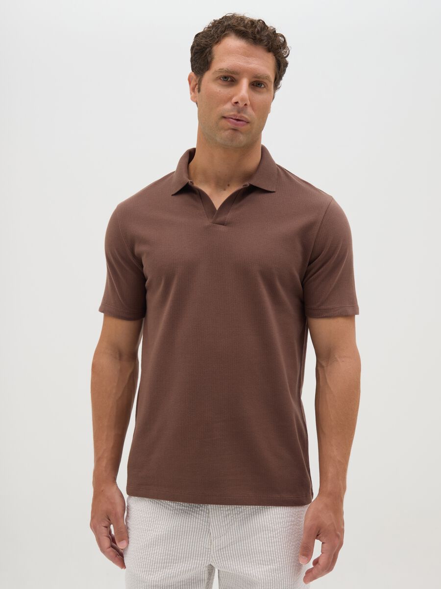 Polo da uomo in puro cotone marrone regular fit_0