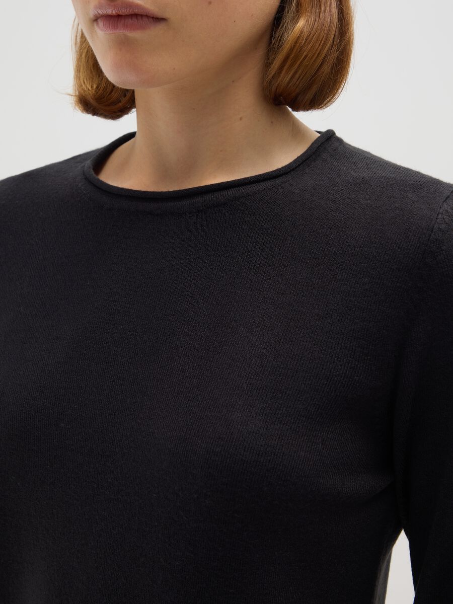 Maglione nero in puro acrilico_3
