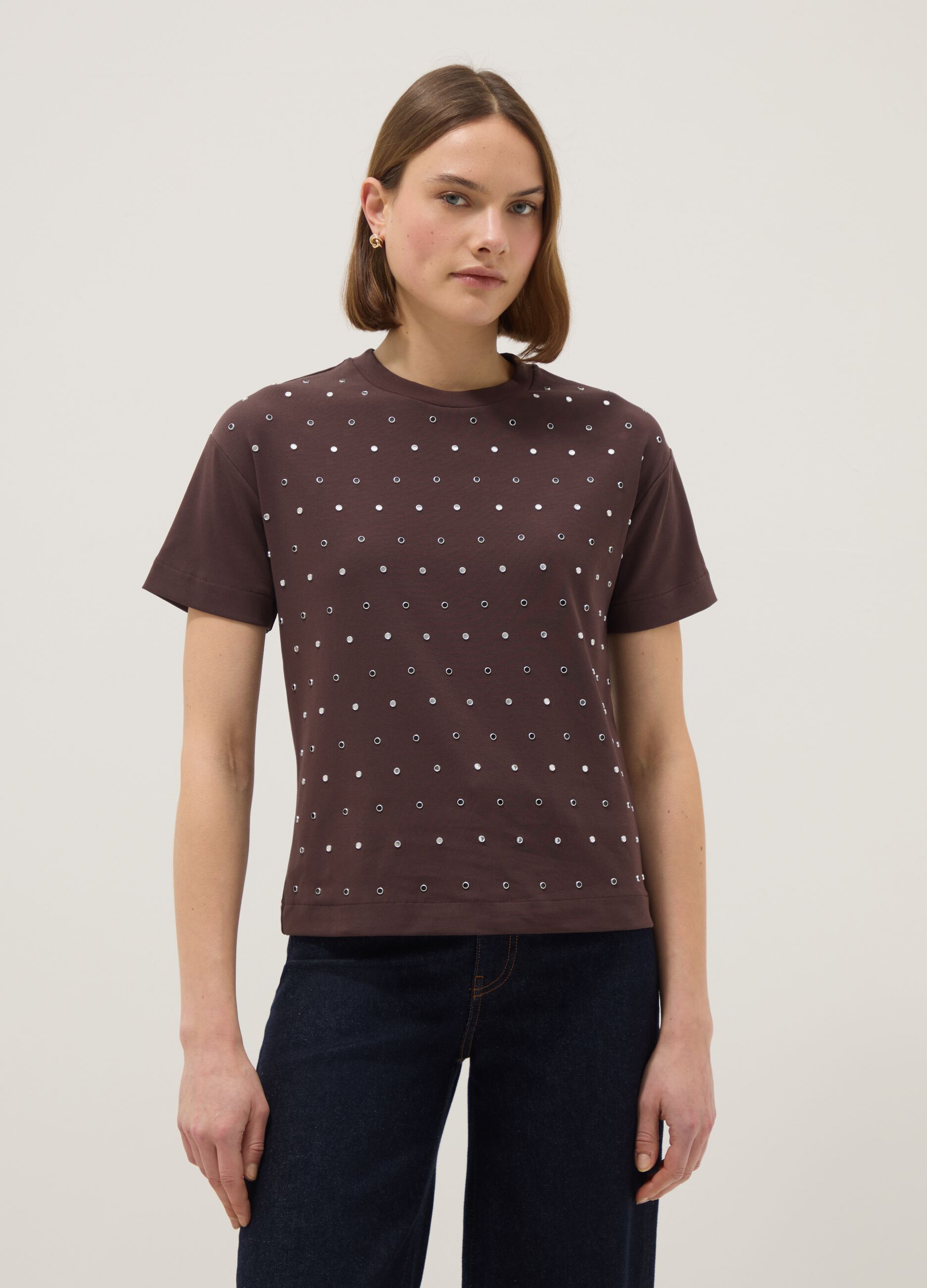 Brown stretch cotton T-shirt with studs, regular fit