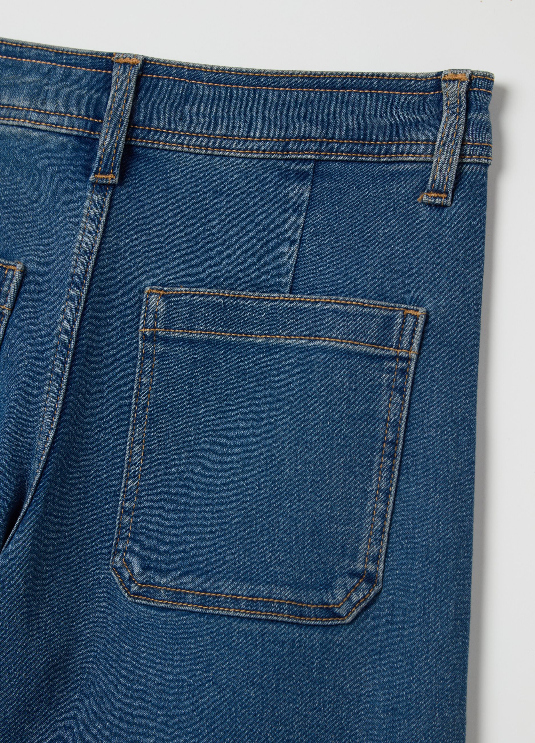 Jeans culotte flare fit a vita alta