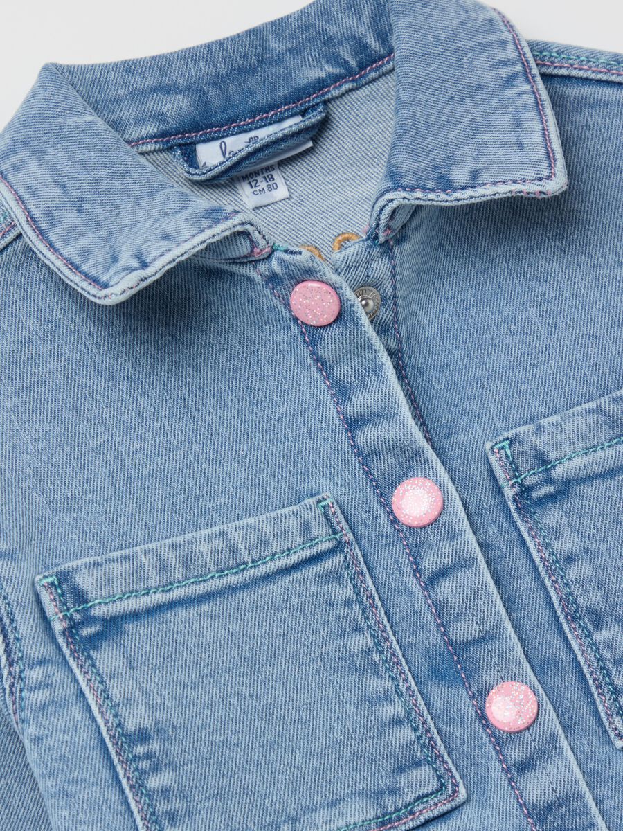 Denim jacket with pockets and hearts embroidery_2