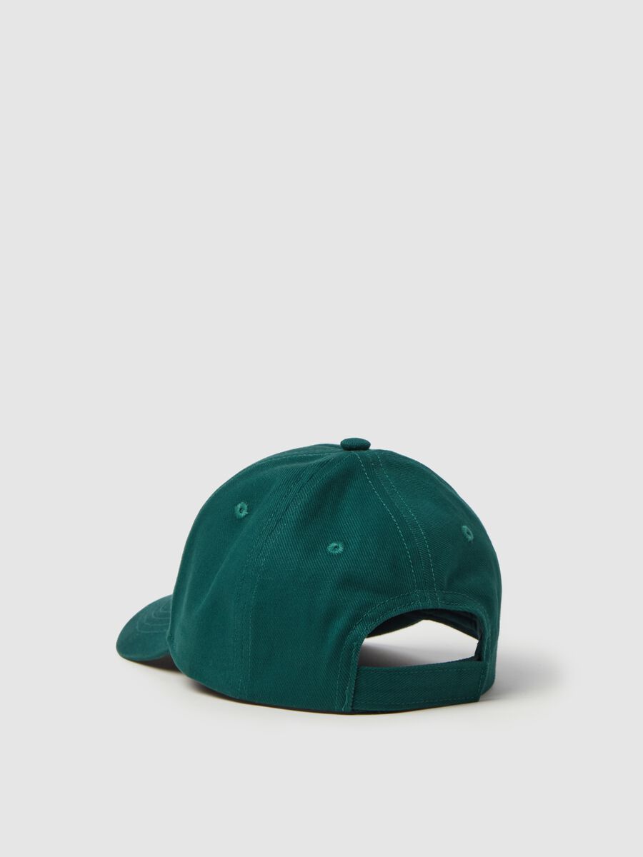 Baseball cap with logo patch_2