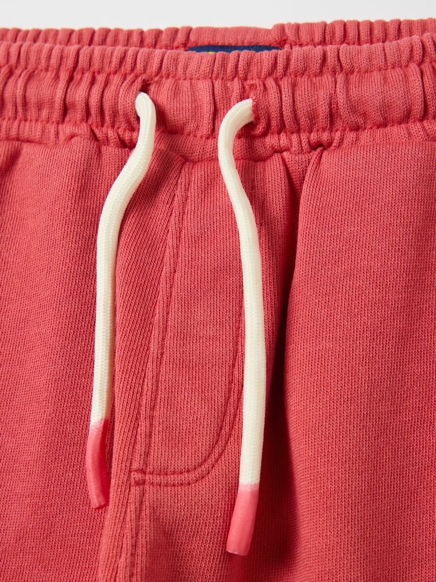Red Bermuda joggers in cotton with drawstring_2