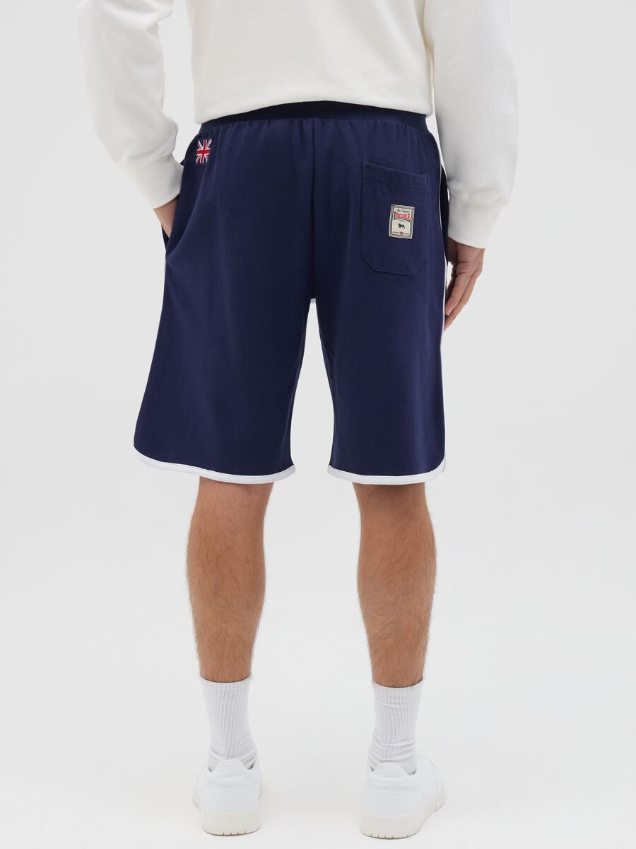 Blue Bermuda joggers with contrasting edging_3