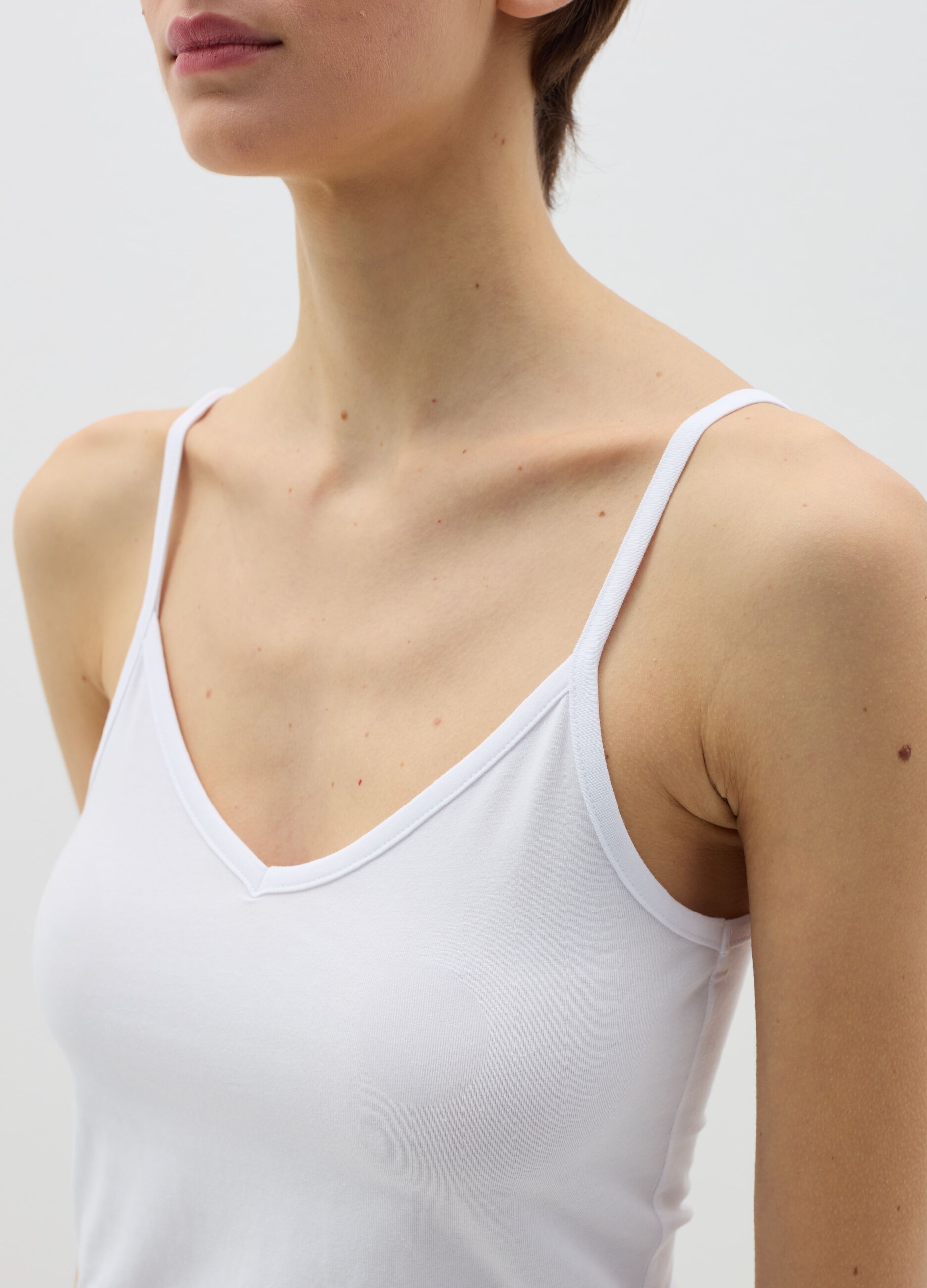 Under vest with V neck