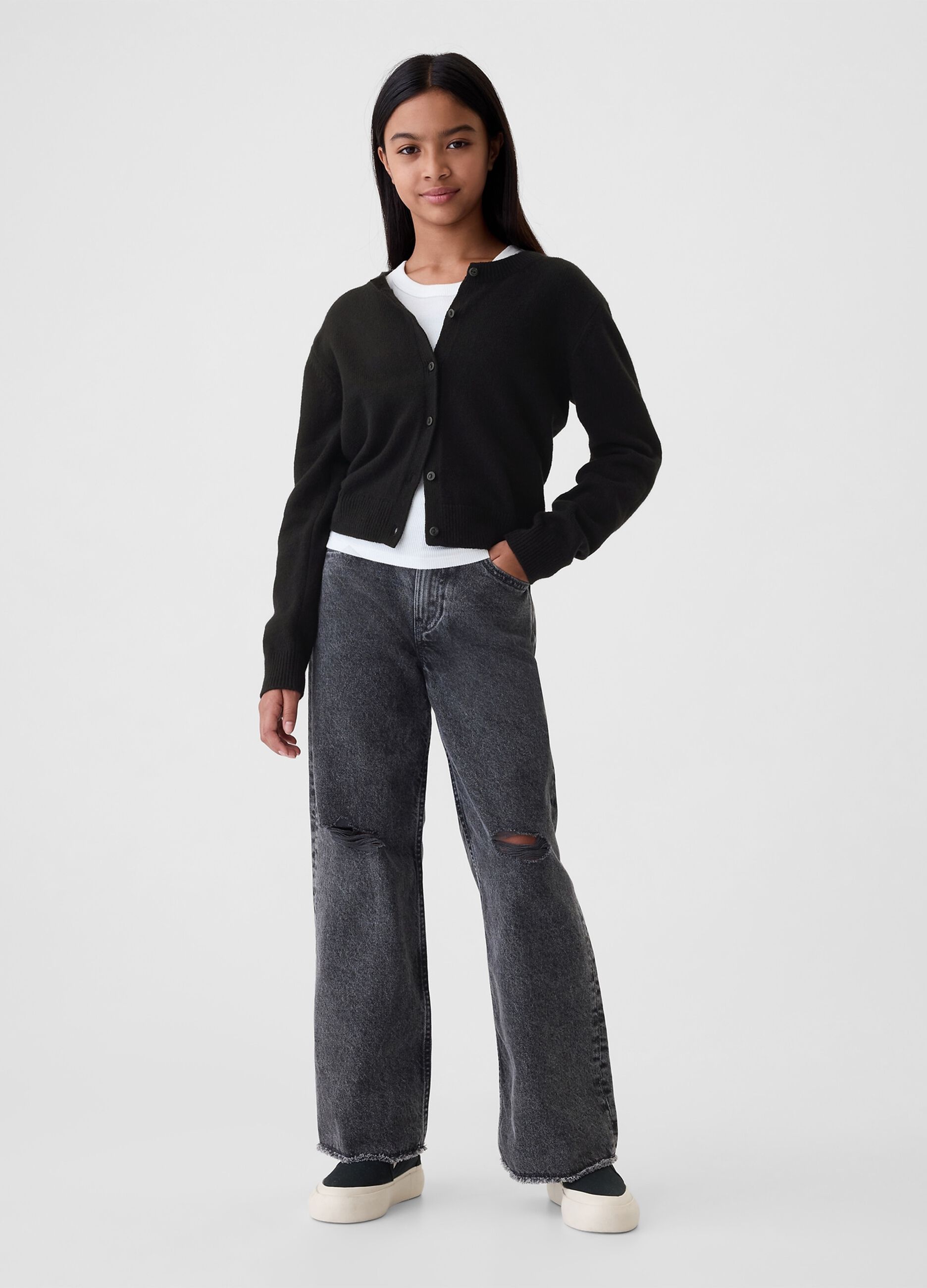 Solid colour cardigan with round neck