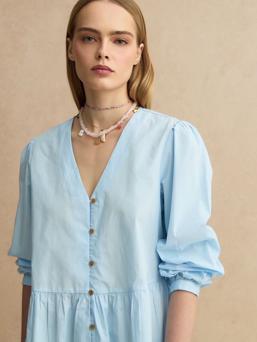 Abito in puro cotone azzurro regular fit deep V_0
