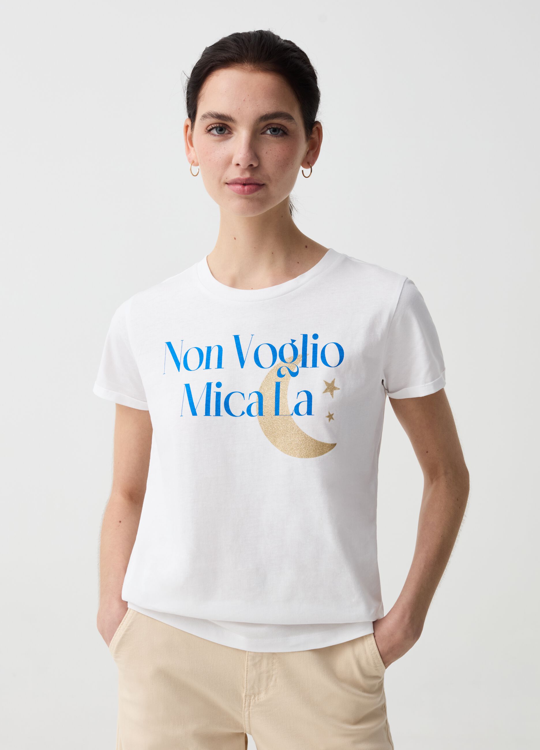 T-shirt con stampa glitter lettering e luna