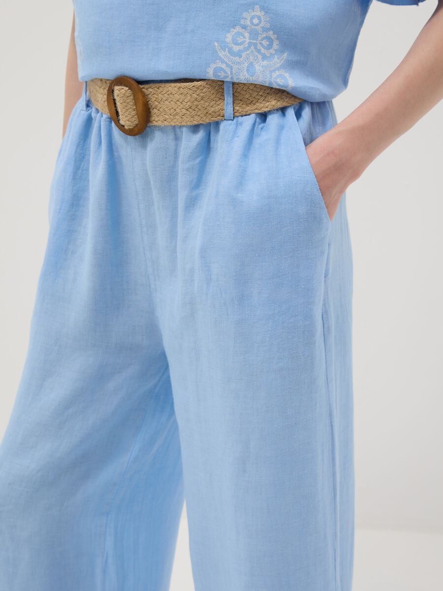 Pantaloni azzurri in puro lino a gamba larga e vita elasticizzata_3