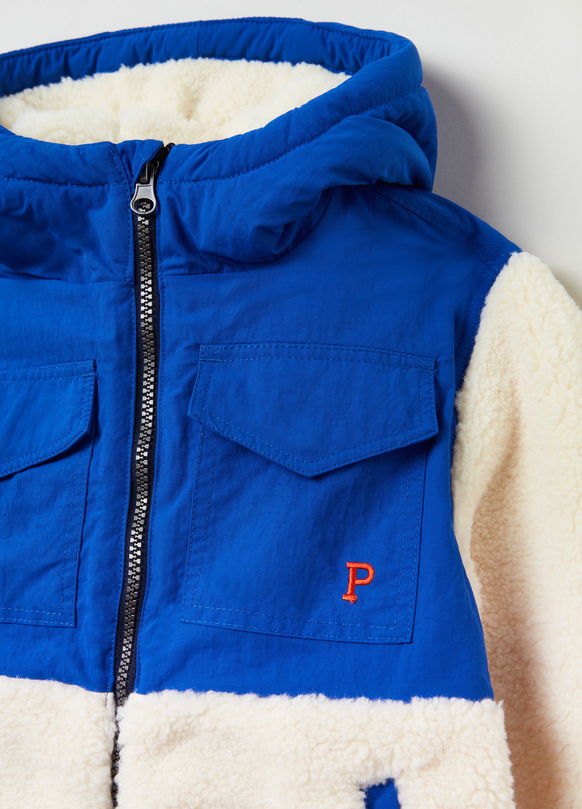 Giacca in sherpa con cappuccio_2