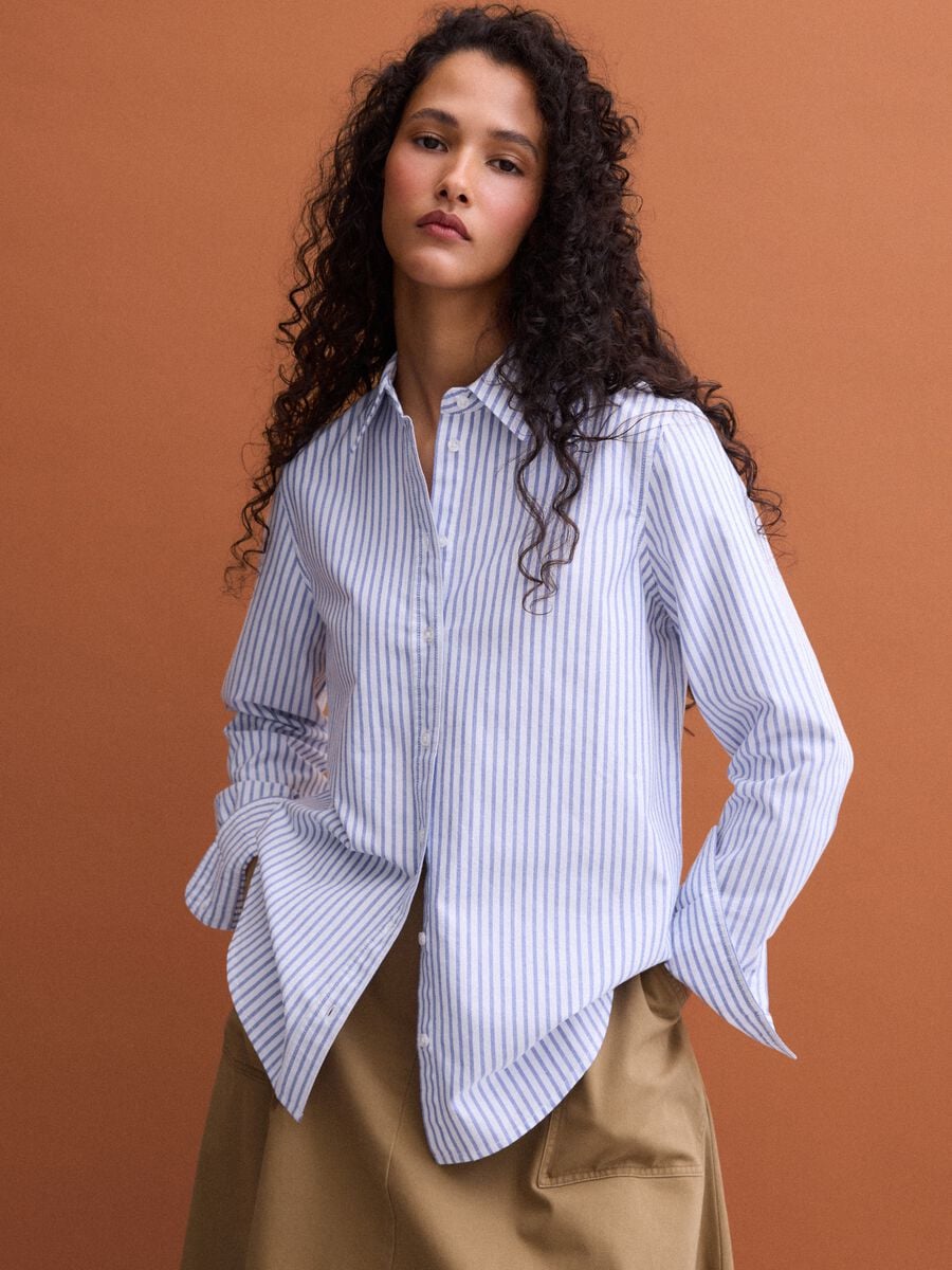 Camicia oxford azzurra a righe bianche in puro cotone comfort fit_1